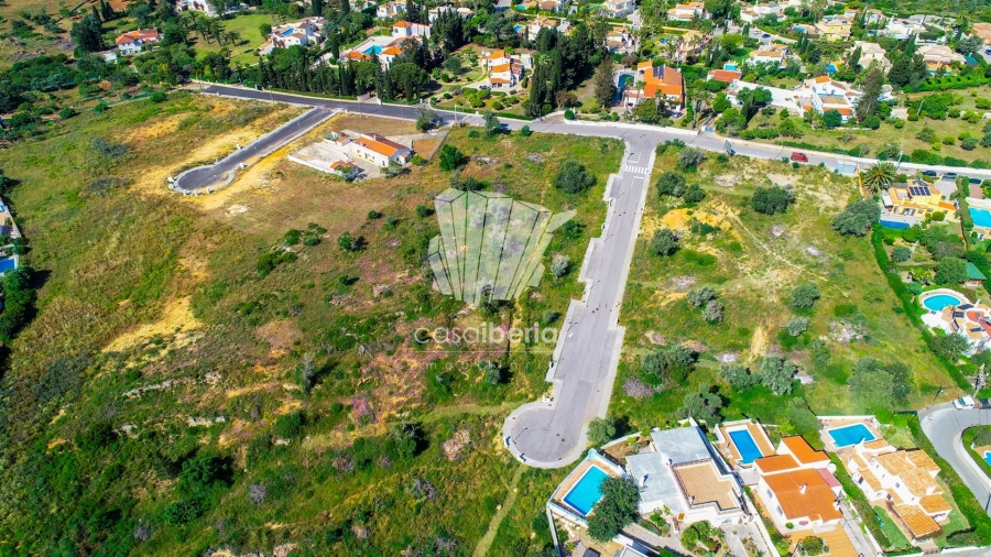 Terreno para Venda em Estômbar e Parchal Foto 2