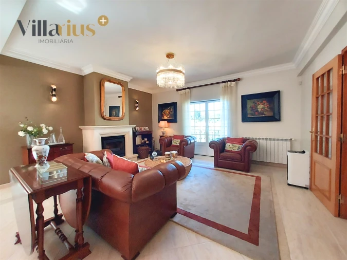 Moradia T5 para Venda em São João Baptista e Santa Maria dos Olivais Foto 17