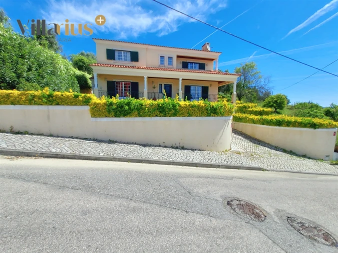 Moradia T5 para Venda em São João Baptista e Santa Maria dos Olivais Foto 100