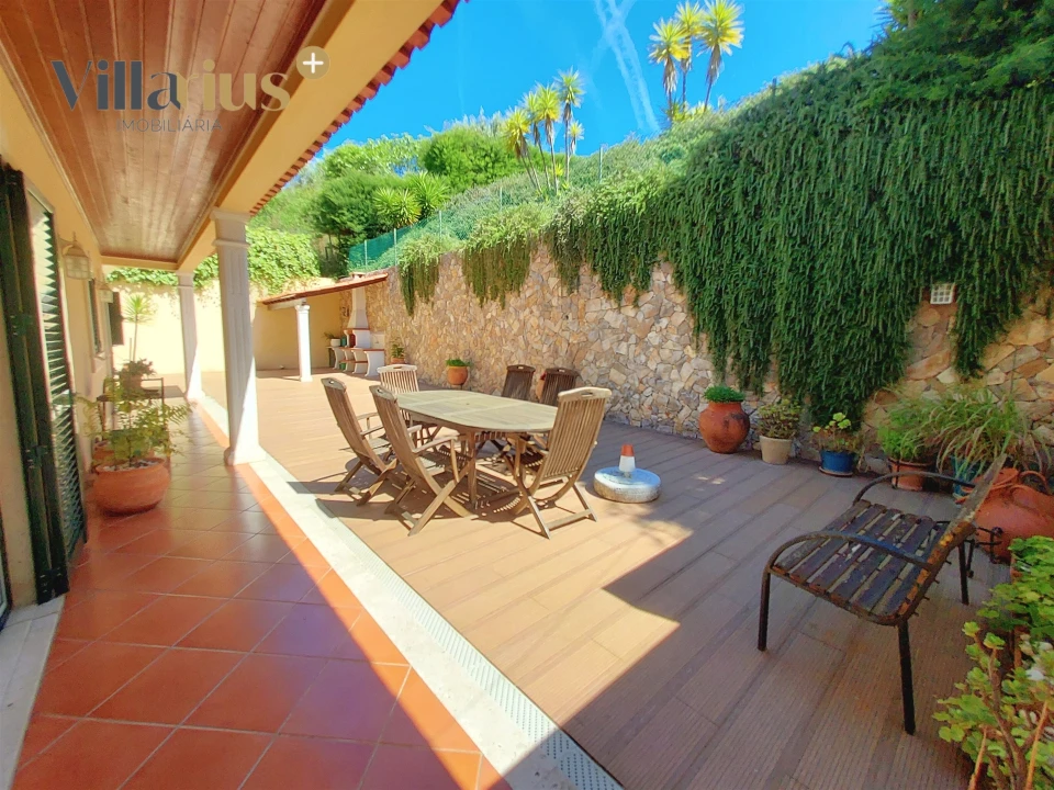 Moradia T5 para Venda em São João Baptista e Santa Maria dos Olivais Foto 5