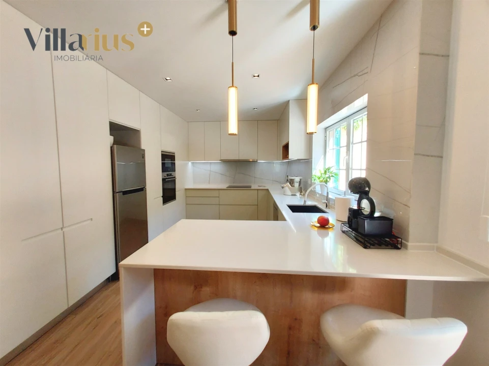 Moradia T5 para Venda em São João Baptista e Santa Maria dos Olivais Foto 31