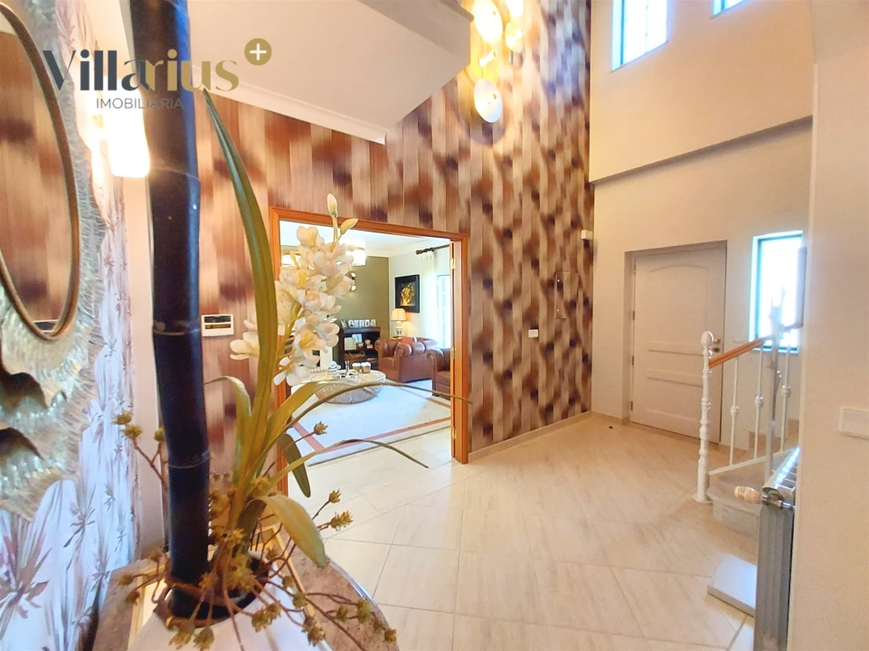 Moradia T5 para Venda em São João Baptista e Santa Maria dos Olivais Foto 37