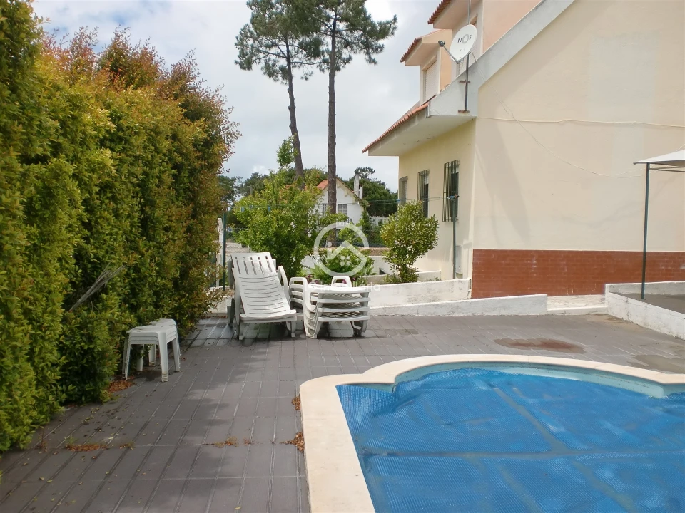 Moradia T6 para Venda em Sesimbra (Castelo) Foto 16