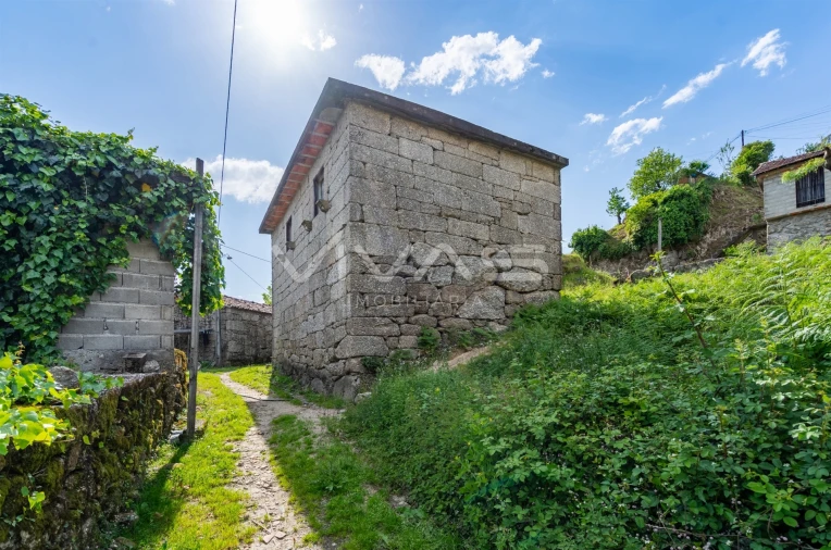 Moradia T0 para Venda em Valdreu Foto 1