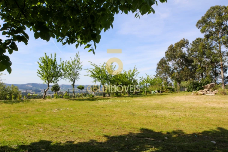 Terreno para Venda em Recezinhos (São Mamede) Foto 10