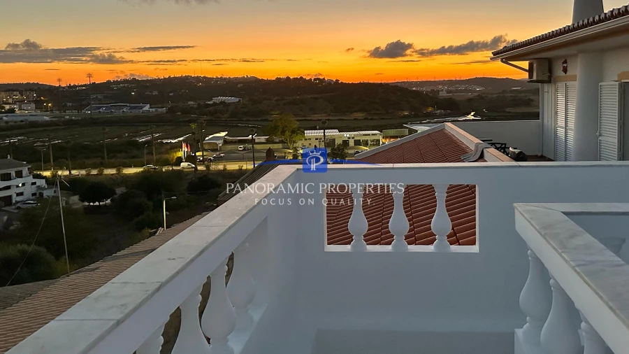 Moradia T3 para Venda em Lagos (São Sebastião e Santa Maria) Foto 15