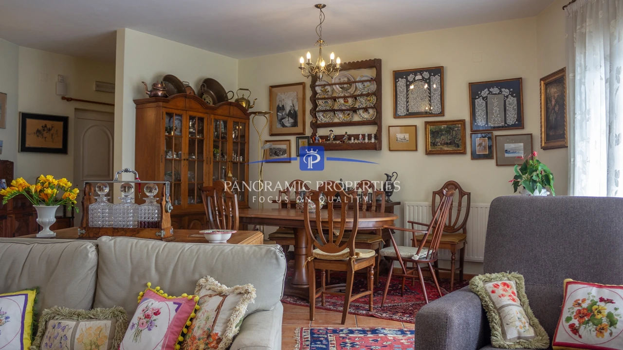 Moradia T4 para Venda em Lagos (São Sebastião e Santa Maria) Foto 4