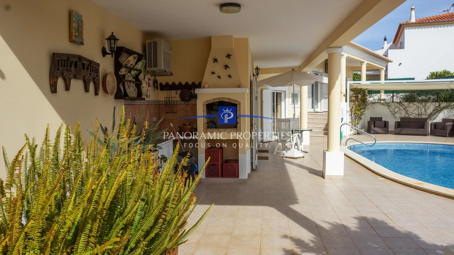 Moradia T4 para Venda em Lagos (São Sebastião e Santa Maria) Foto 9