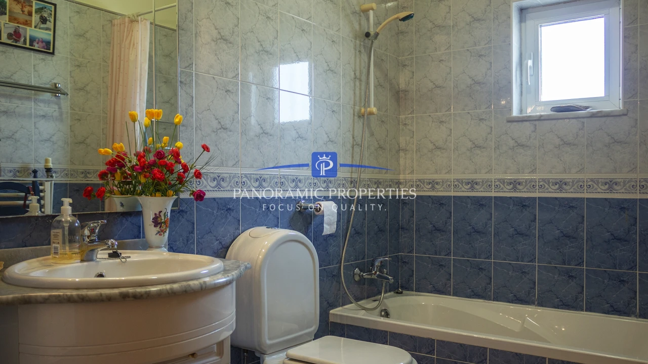 Moradia T4 para Venda em Lagos (São Sebastião e Santa Maria) Foto 14