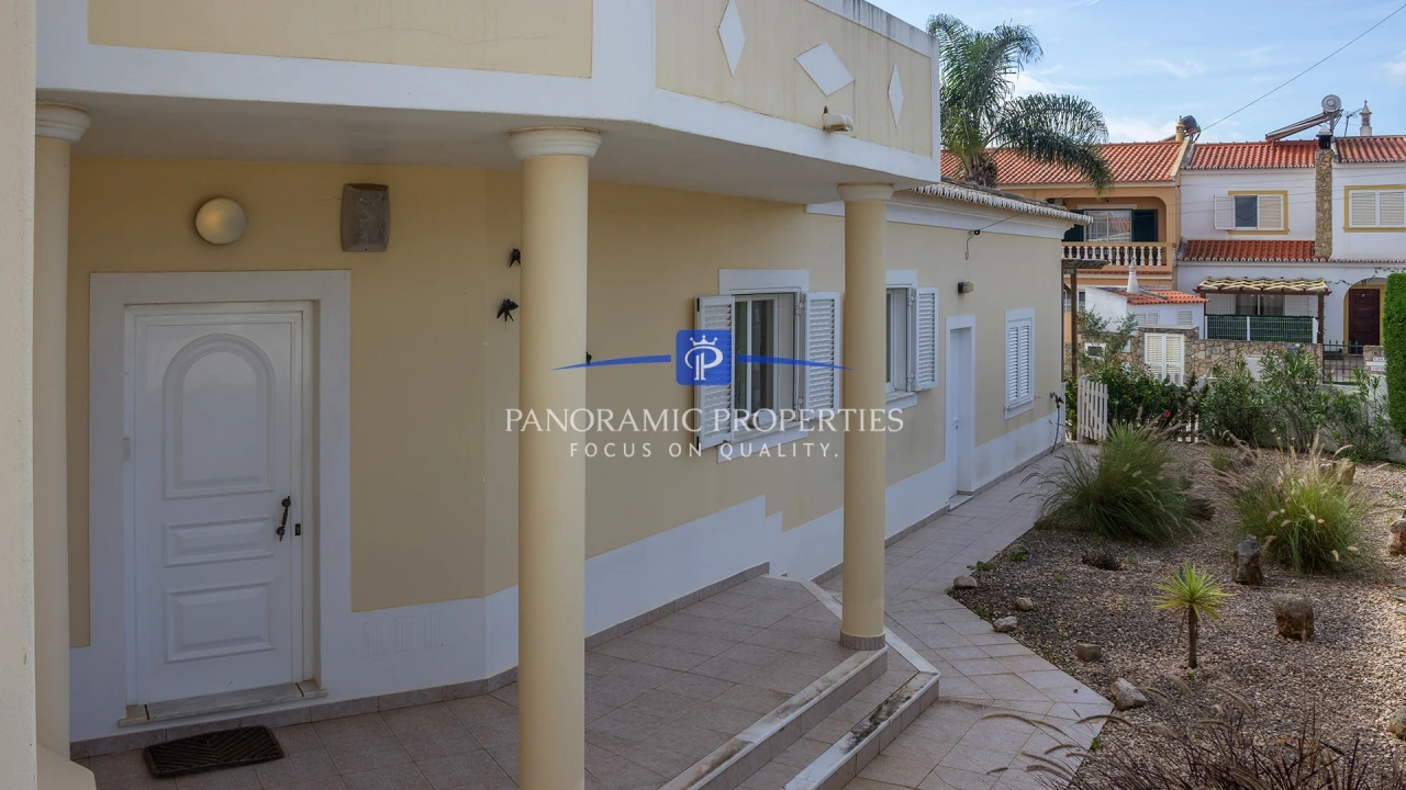 Moradia T4 para Venda em Lagos (São Sebastião e Santa Maria) Foto 21