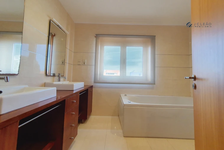 Moradia T4 para Venda em Perafita, Lavra e Santa Cruz do Bispo Foto 16