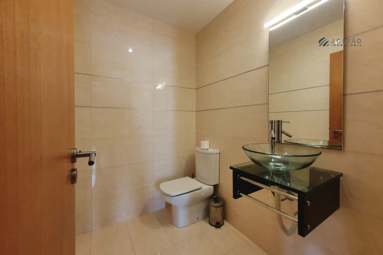 Moradia T4 para Venda em Perafita, Lavra e Santa Cruz do Bispo Foto 10