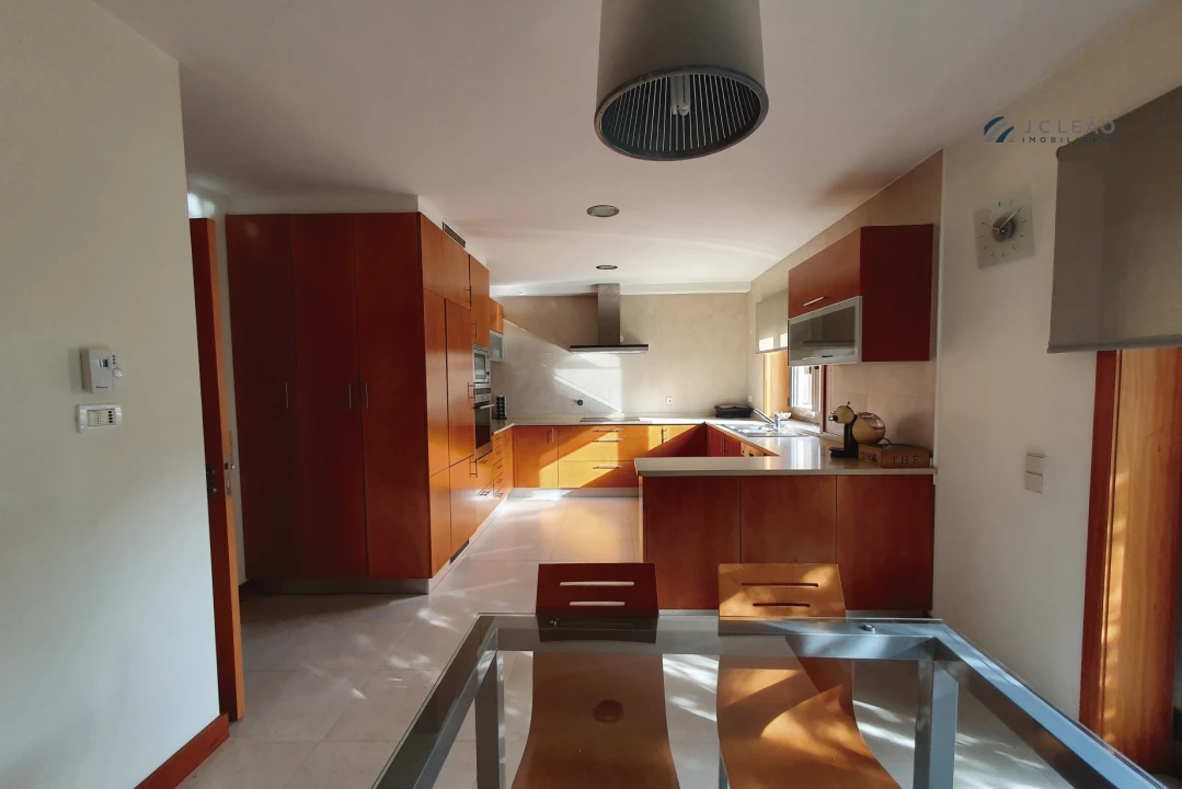 Moradia T4 para Venda em Perafita, Lavra e Santa Cruz do Bispo Foto 4