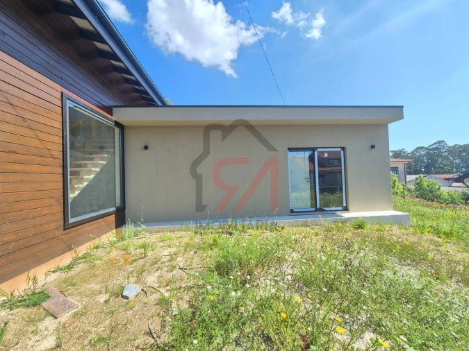 Moradia T3 para Venda em Seroa Foto 6