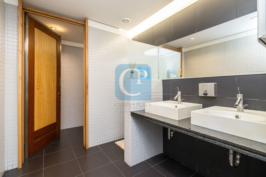 Escritório para Venda em Cedofeita, Santo Ildefonso, Sé, Miragaia, São Nicolau e Vitória Foto 18