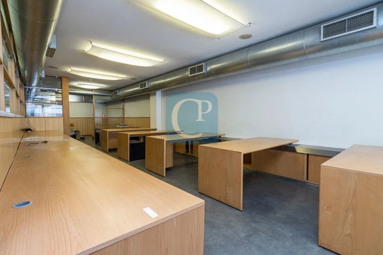 Escritório para Venda em Cedofeita, Santo Ildefonso, Sé, Miragaia, São Nicolau e Vitória Foto 4