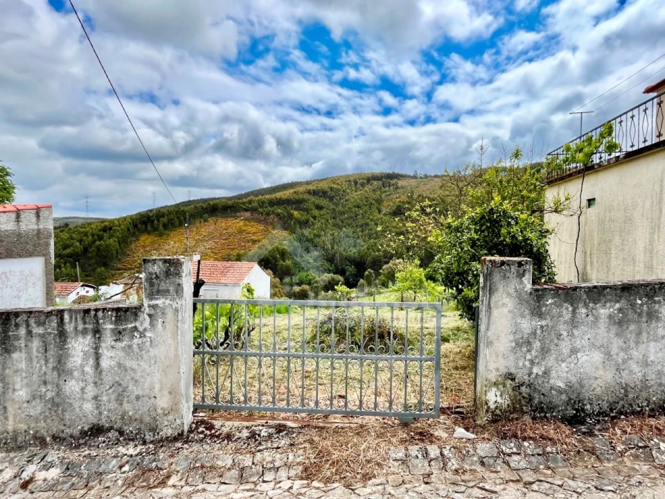 Moradia T2 para Venda em Campelo Foto 2