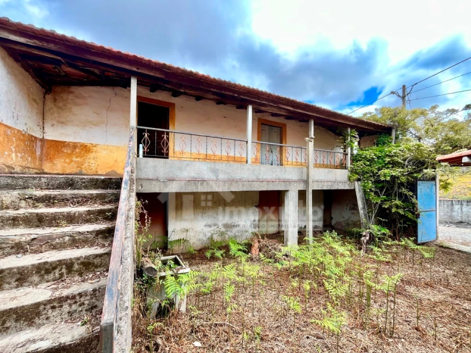 Moradia T2 para Venda em Campelo Foto 5