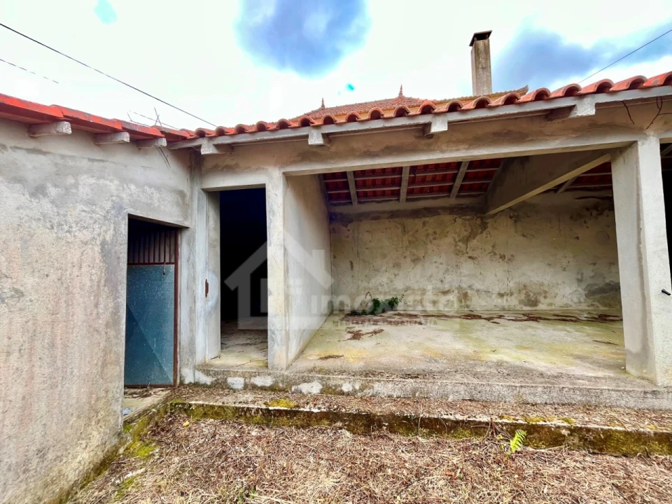 Moradia T2 para Venda em Campelo Foto 8