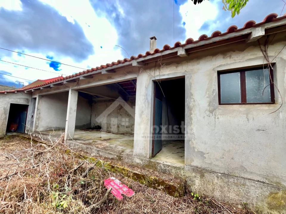 Moradia T2 para Venda em Campelo Foto 12