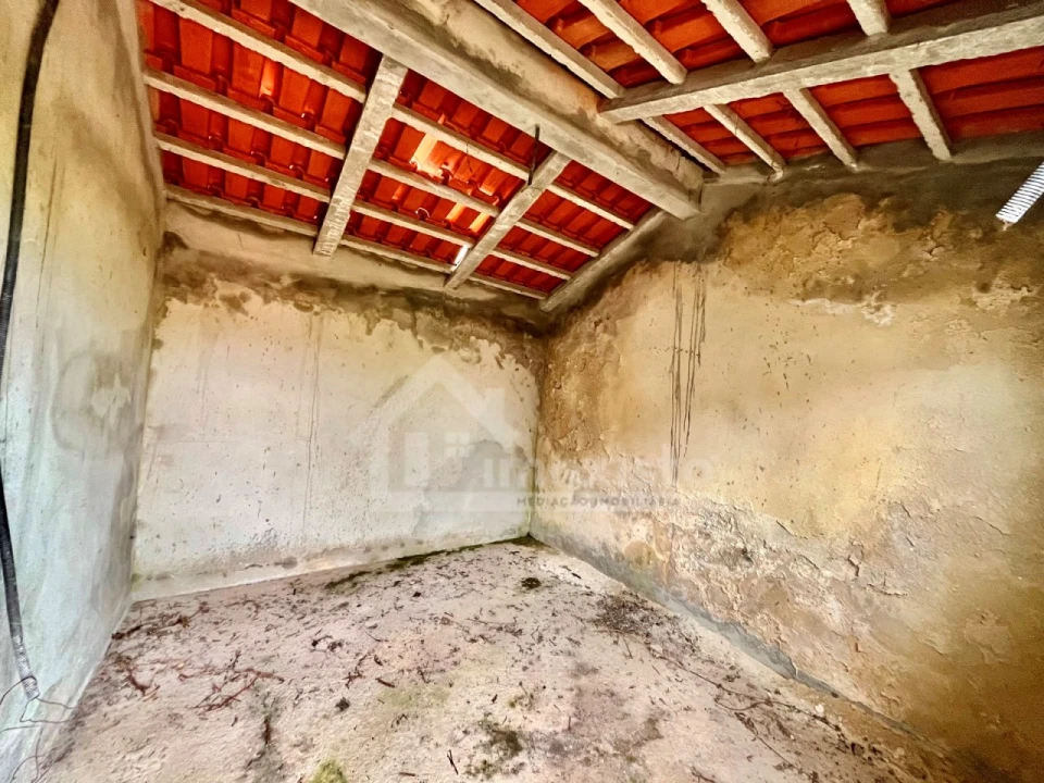 Moradia T2 para Venda em Campelo Foto 13