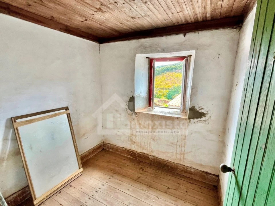 Moradia T2 para Venda em Campelo Foto 17