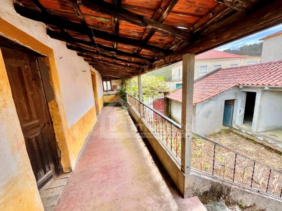 Moradia T2 para Venda em Campelo Foto 20