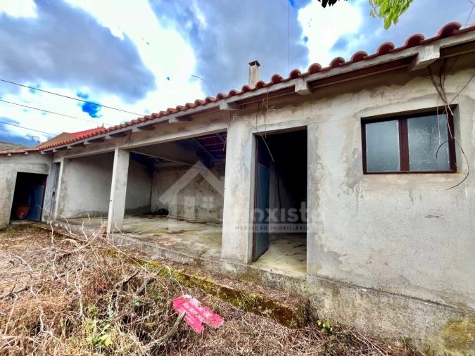 Moradia T2 para Venda em Campelo Foto 12