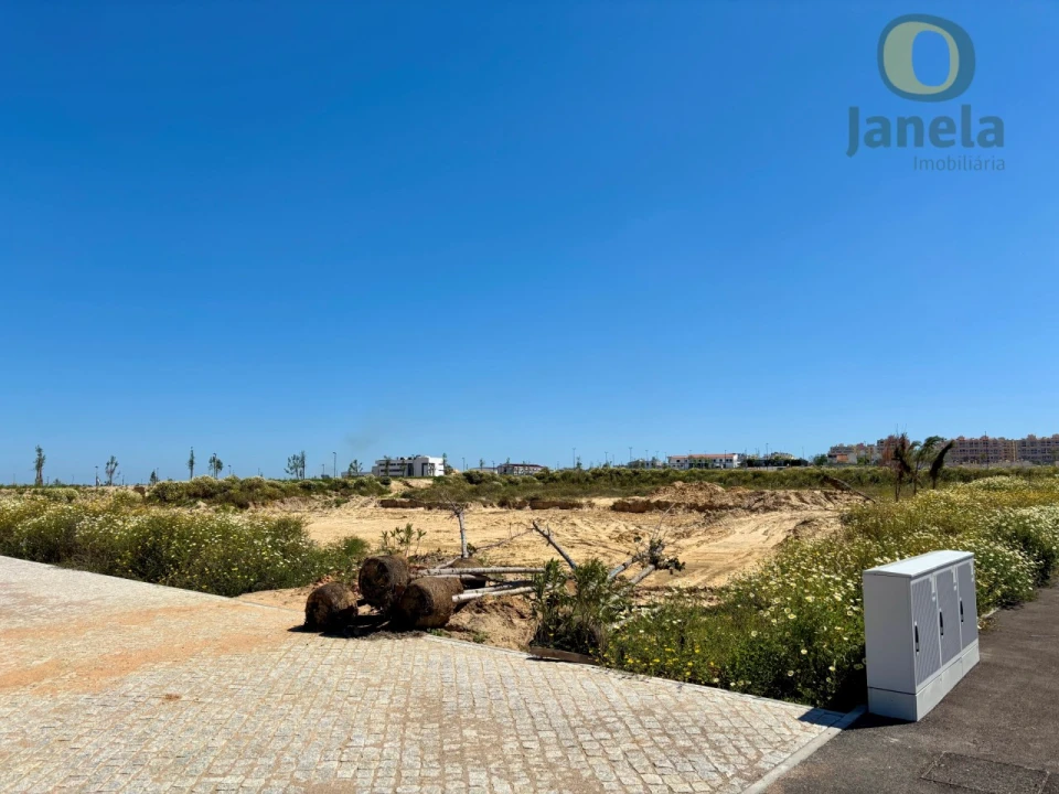Terreno para Venda em Faro (Sé e São Pedro) Foto 13