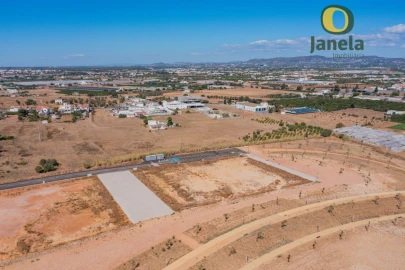 Terreno para Venda em Faro (Sé e São Pedro)