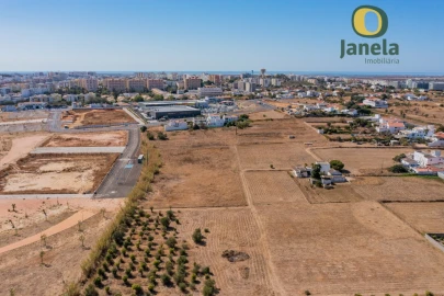 Terreno para Venda em Faro (Sé e São Pedro)