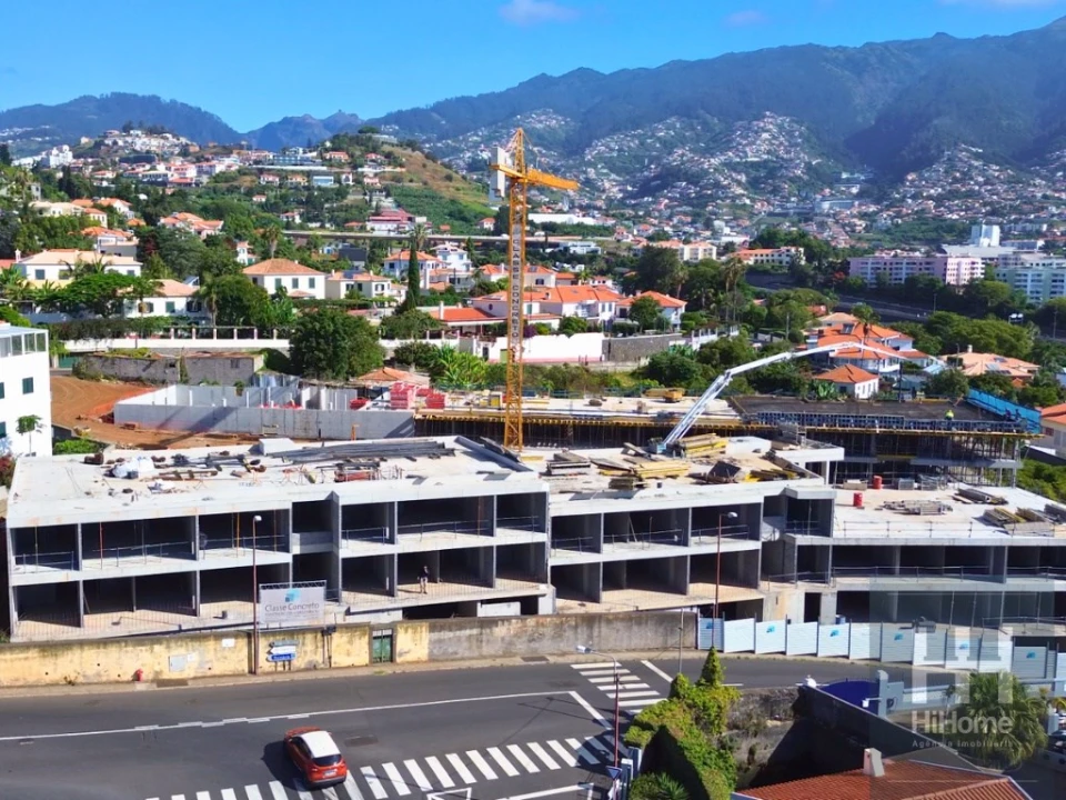 Apartamento T1 para Venda em São Martinho Foto 27