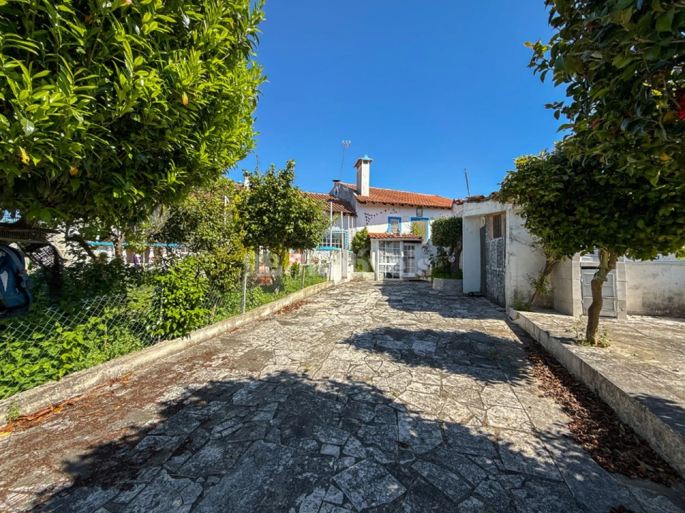 Moradia T4 para Venda em Aguas Belas Foto 34