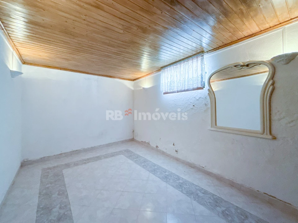 Moradia T4 para Venda em Aguas Belas Foto 51