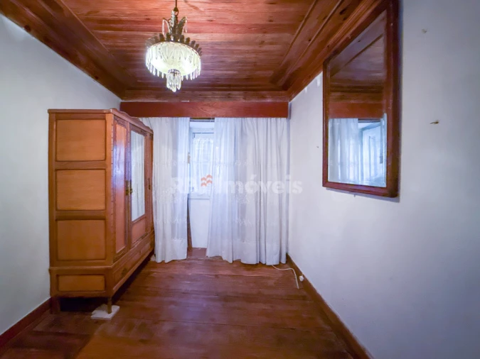 Moradia T4 para Venda em Aguas Belas Foto 13