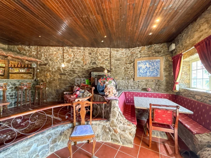 Moradia T4 para Venda em Aguas Belas Foto 83