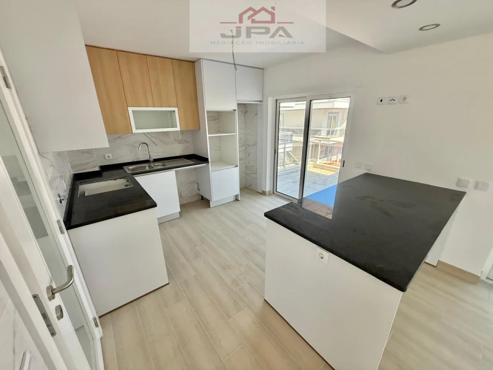 Moradia T4 para Venda em Vila Nova de Cacela Foto 4
