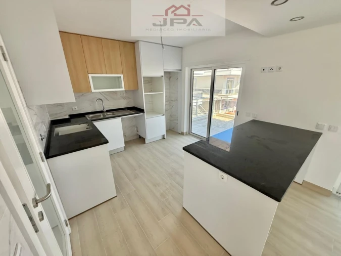 Moradia T4 para Venda em Vila Nova de Cacela Foto 4