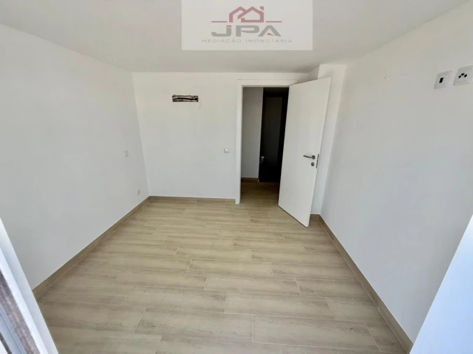 Moradia T4 para Venda em Vila Nova de Cacela Foto 6