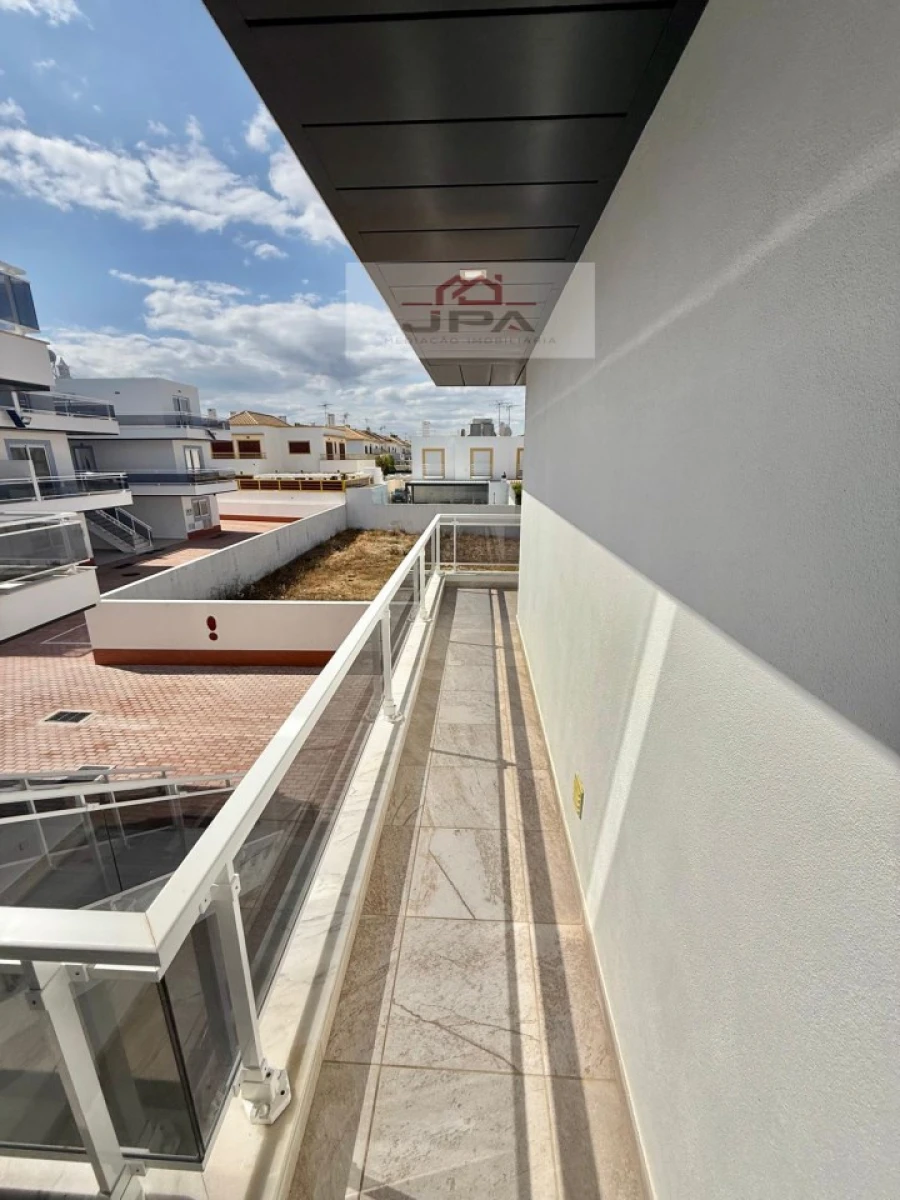 Moradia T4 para Venda em Vila Nova de Cacela Foto 8