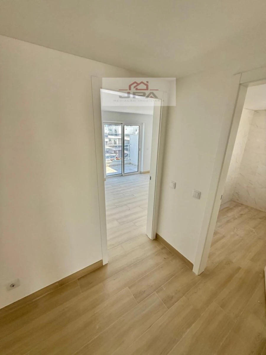 Moradia T4 para Venda em Vila Nova de Cacela Foto 12