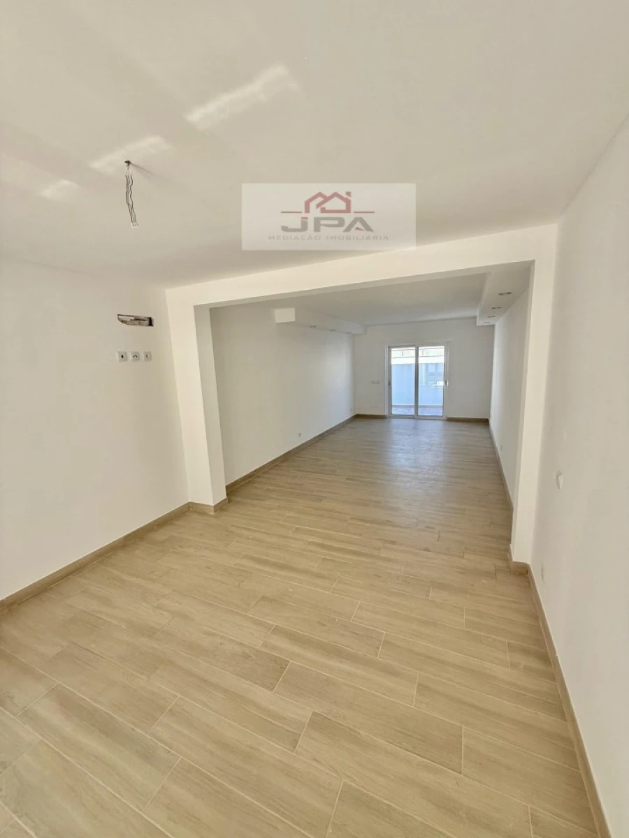 Moradia T1 para Venda em Vila Nova de Cacela Foto 3