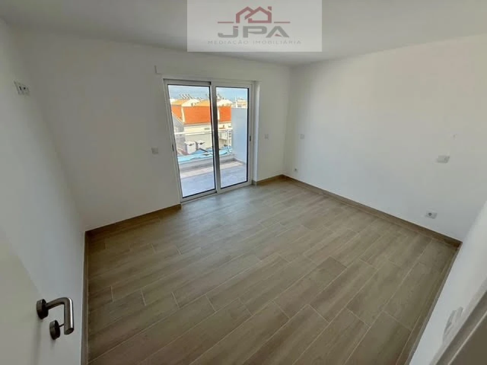 Moradia T4 para Venda em Vila Nova de Cacela Foto 15