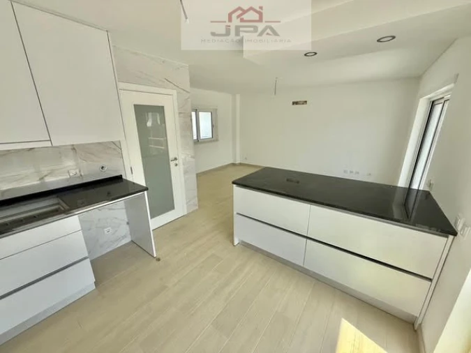 Moradia T4 para Venda em Vila Nova de Cacela Foto 4