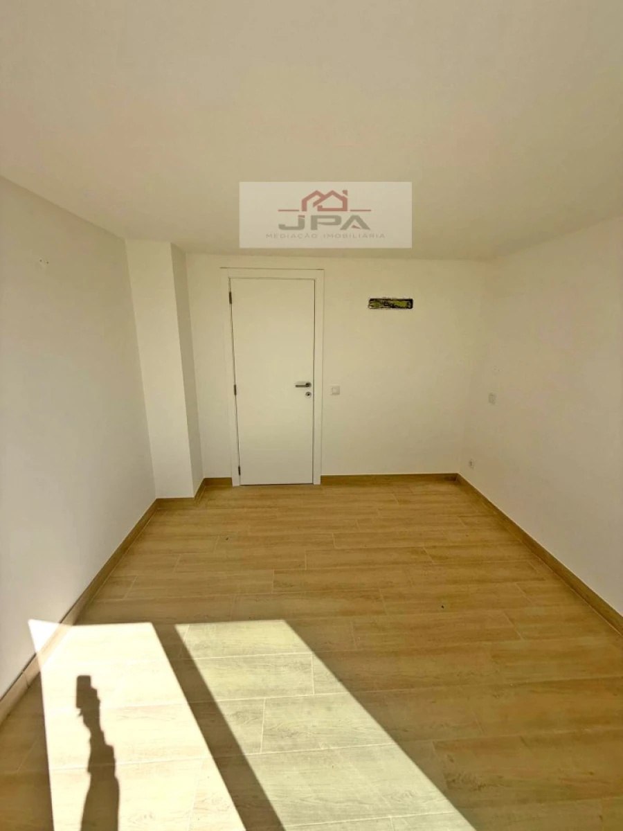 Moradia T4 para Venda em Vila Nova de Cacela Foto 10
