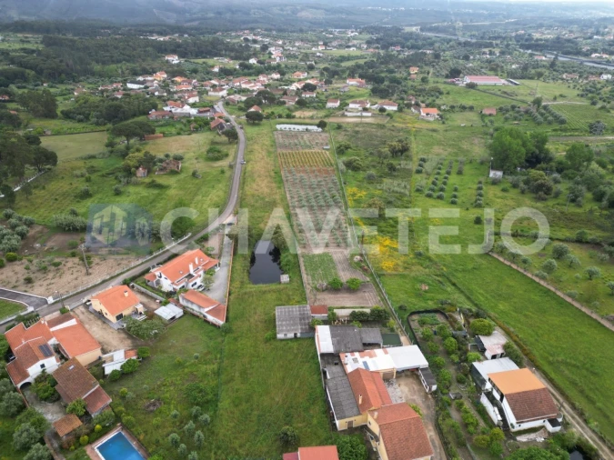 Terreno para Venda em Casais e Alviobeira Foto 8