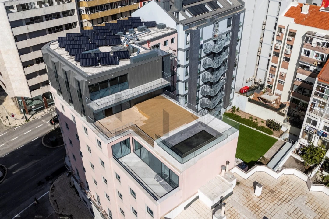 Apartamento T4 para Venda em Santo António Foto 10