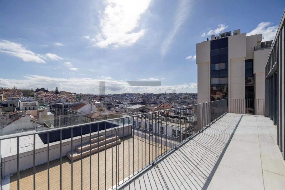 Apartamento T4 para Venda em Santo António Foto 28