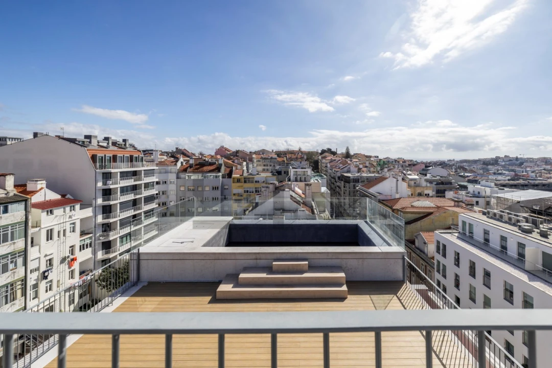 Apartamento T4 para Venda em Santo António Foto 30