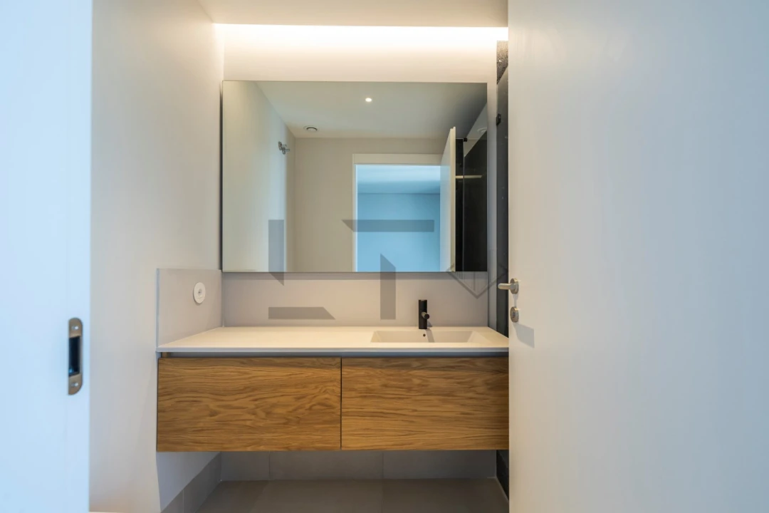 Apartamento T4 para Venda em Santo António Foto 41